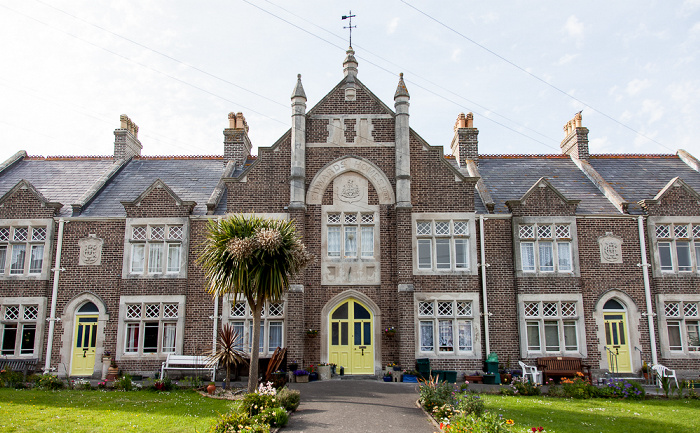 Weymouth Chapelhay: Rodwell Avenue