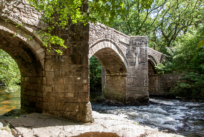 Dartmoor: New Bridge über den River Dart Dartmoor National Park