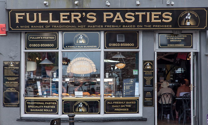 Brixham The Strand: Fuller's Pasties