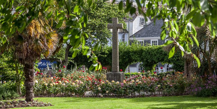 Dartmouth Royal Avenue Gardens