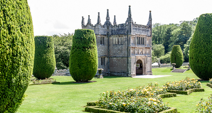 Bodmin Lanhydrock Garden, Lanhydrock Gatehouse