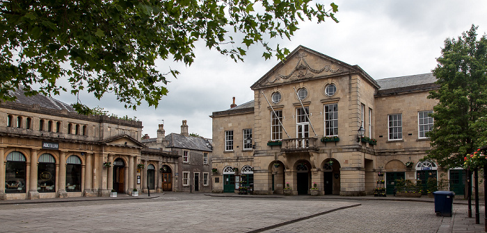 Wells Market Place: Town Hall
