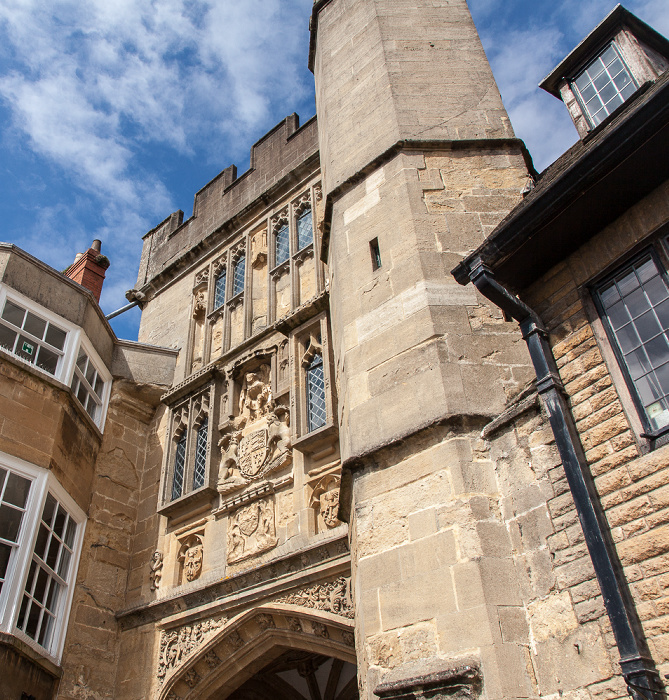 Wells Market Place: Penniless Porch