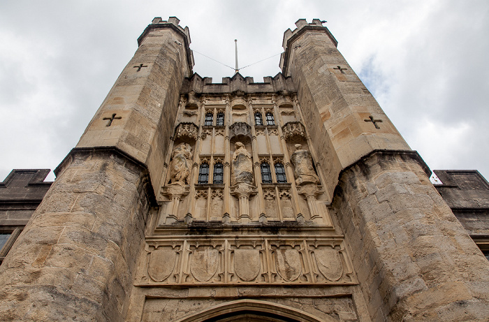 Market Place: The Bishop's Eye Wells