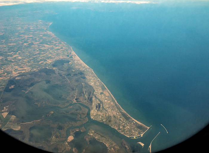 Italien Luftbild aerial photo