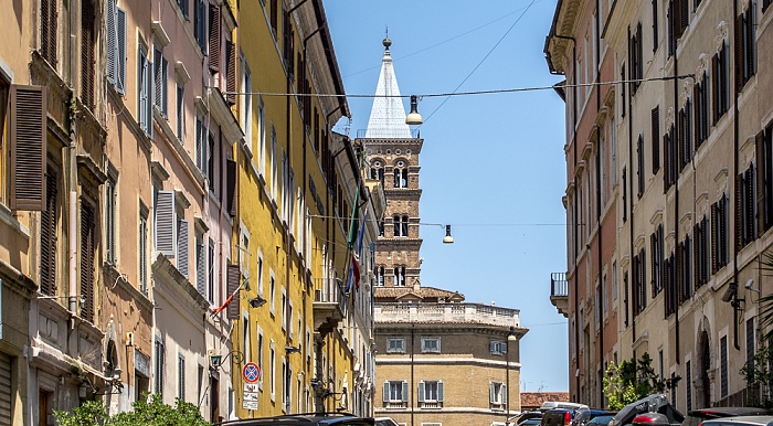 Rom Monti: Via dell'Olmata Basilica di Santa Maria Maggiore