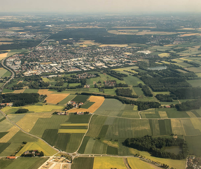 Bayern - Landkreis München: Unterschleißheim Anschlussstelle Unterschleißheim Bundesautobahn A 92 Unterschleißheimer See Luftbild aerial photo