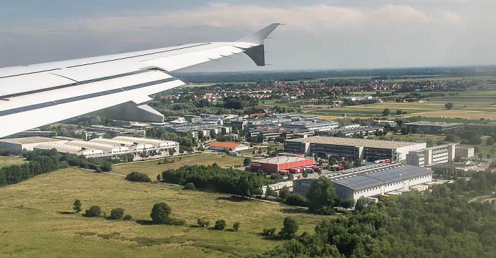 Bayern - Landkreis Freising: Hallbergmoos Luftbild aerial photo