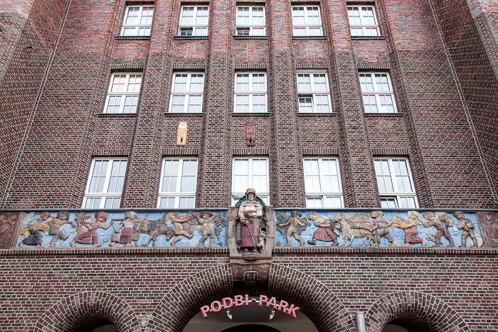 List: Lister Straße - Podbi-Park Hannover