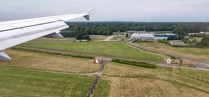 Flughafen Hannover-Langenhagen Luftbild aerial photo