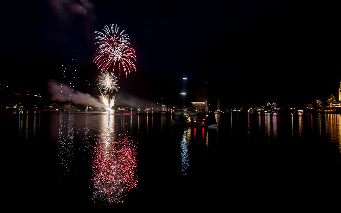 Tegernsee (Egerner Bucht): Seefest-Feuerwerk Rottach-Egern