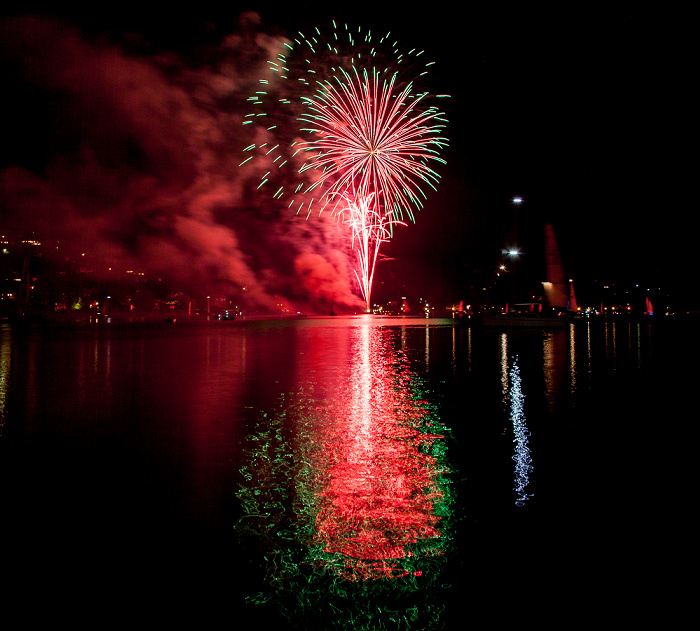 Tegernsee (Egerner Bucht): Seefest-Feuerwerk Rottach-Egern