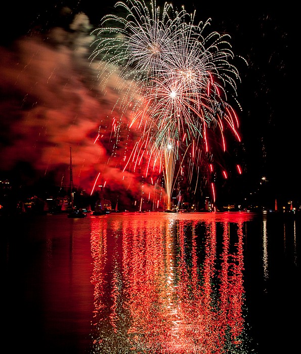 Rottach-Egern Tegernsee (Egerner Bucht): Seefest-Feuerwerk