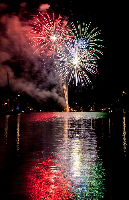 Rottach-Egern Tegernsee (Egerner Bucht): Seefest-Feuerwerk