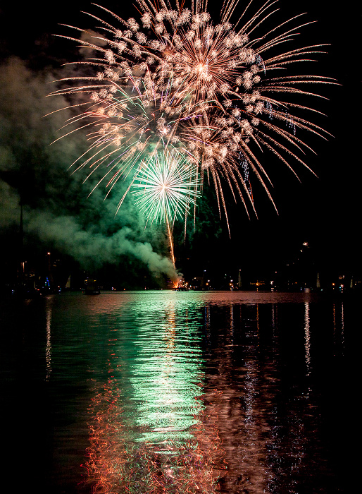 Rottach-Egern Tegernsee (Egerner Bucht): Seefest-Feuerwerk