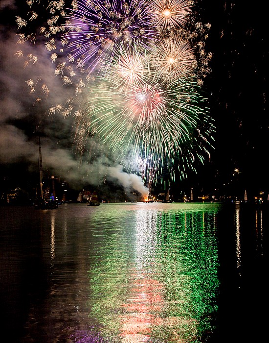 Rottach-Egern Tegernsee (Egerner Bucht): Seefest-Feuerwerk