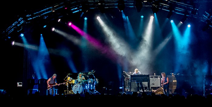 Stade des Burgondes (Festival Guitare en Scène): Deep Purple (+ Uli Jon Roth) Saint-Julien-en-Genevois