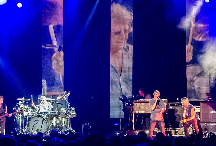 Stade des Burgondes (Festival Guitare en Scène): Deep Purple (+ Uli Jon Roth) Saint-Julien-en-Genevois