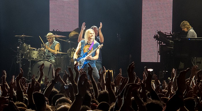 Stade des Burgondes (Festival Guitare en Scène): Deep Purple (+ Uli Jon Roth) Saint-Julien-en-Genevois