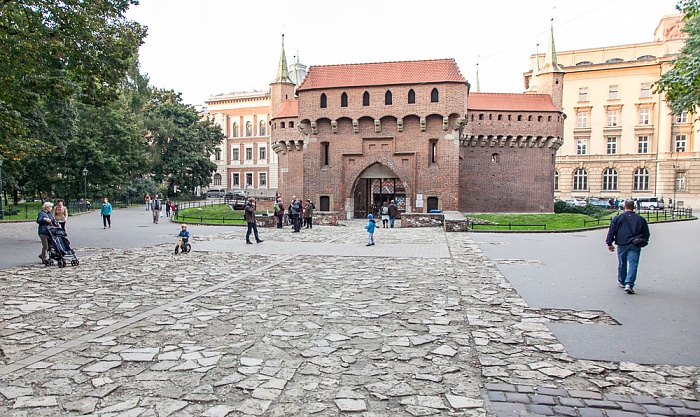 Stare Miasto: Barbakan, ein der Krakauer Stadtmauer vorgelagertes Verteidigungswerk Krakau
