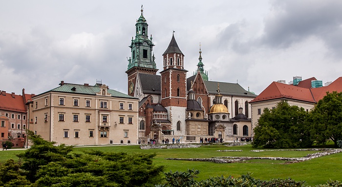 Wawel: Burghof und Kathedrale St. Stanislaus und Wenzel Krakau