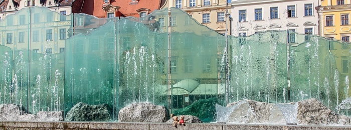 Breslau Stare Miasto: Großer Ring (Rynek) - Gläserner Brunnen: Teddy und Teddine