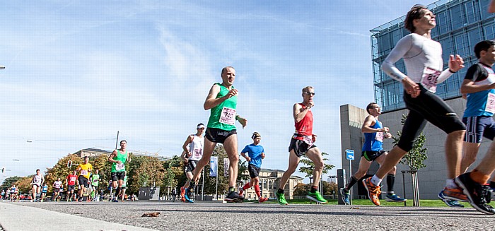 Arcisstraße: München Marathon 2014