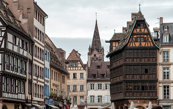 Straßburg Grande Île: Place de la Cathédrale Église du Temple-Neuf Maison Kammerzell