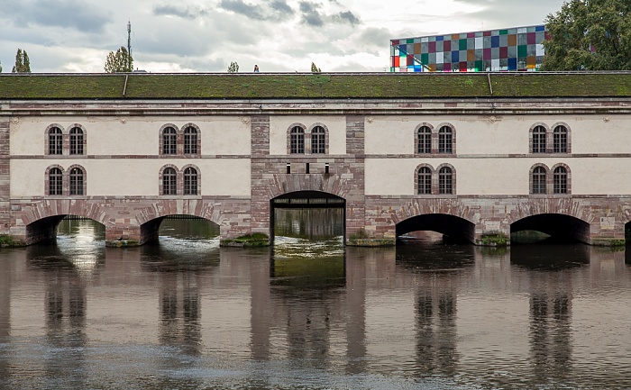 Straßburg Blick von der Pont Couverts: Quartier de la Gare - Barrage Vauban, Ill Musée d'art moderne et contemporain