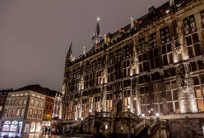 Marktplatz, Aachener Rathaus