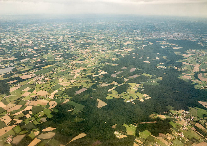 Auvergne-Rhône-Alpes Luftbild aerial photo