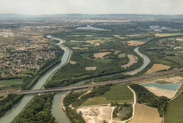 Auvergne-Rhône-Alpes Luftbild aerial photo