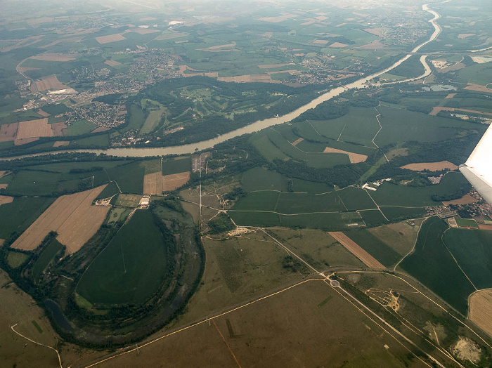 Auvergne-Rhône-Alpes Luftbild aerial photo