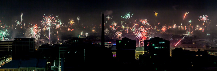 München Blick vom BR-Funkhaus: Silvester-/Neujahr-Feuerwerk Maxvorstadt