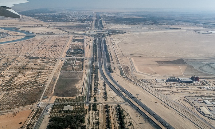 Dubai-Abu Dhabi Highway (E 10) Abu Dhabi