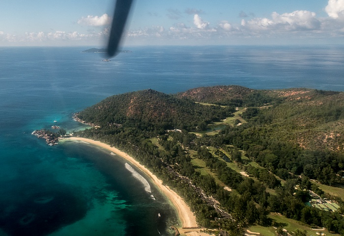 Praslin Indischer Ozean Anse Kerlan Lemuria Resort Of Praslin Petite Anse Kerlan Pointe Millers Pointe Ste Marie Luftbild aerial photo