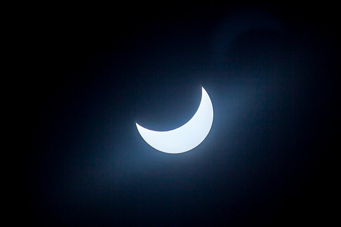 München (Partielle) Sonnenfinsternis 2015 (10:52 Uhr): Sonne und Mond