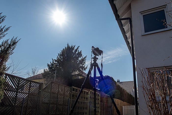 München Garten Gratspitzstraße 40: Während der (partiellen) Sonnenfinsternis 2015