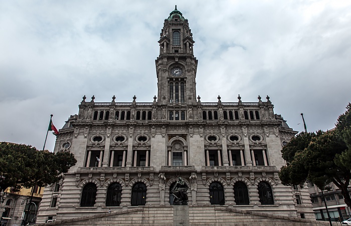 Altstadt: Monumento a Almeida Garrett, Câmara Municipal do Porto Porto