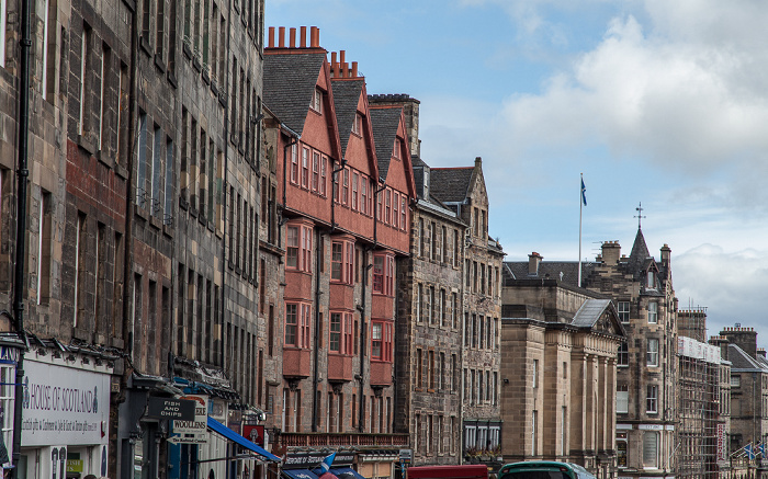 Old Town: Lawnmarket / High Street (Royal Mile) Edinburgh