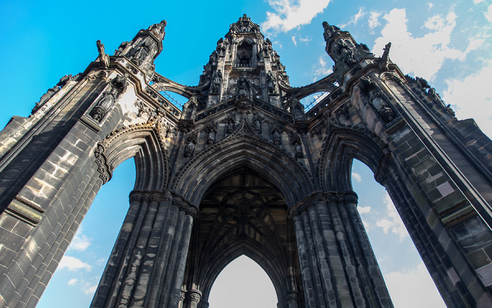 Edinburgh New Town: Princes Street Gardens - Scott Monument