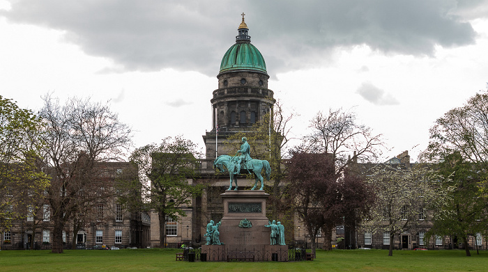 New Town: Charlotte Square - Prince Albert Memorial und West Register House (National Archives of Scotland) Edinburgh