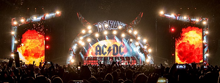 Olympiastadion: AC/DC München Shot Down in Flames