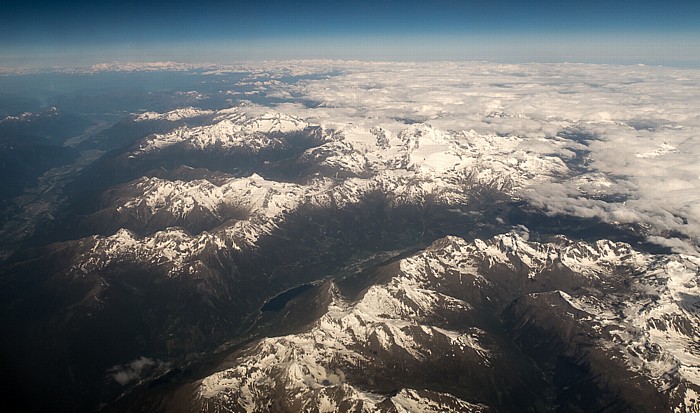 Trentino-Südtirol Alpen Italien / Schweiz 2015-05-27 Flug EZY2552 München Franz Josef Strauß (MUC/EDDM) - Mailand-Malpensa (MXP/LIMC) Luftbild aerial photo
