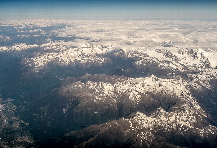Kanton Graubünden (oben) / Lombardei - Berninagruppe 2015-05-27 Flug EZY2552 München Franz Josef Strauß (MUC/EDDM) - Mailand-Malpensa (MXP/LIMC) Luftbild aerial photo