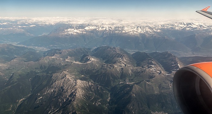 Lombardei - Provincia di Sondrio: Bergamasker Alpen 2015-05-27 Flug EZY2552 München Franz Josef Strauß (MUC/EDDM) - Mailand-Malpensa (MXP/LIMC) Berninagruppe Veltlin Luftbild aerial photo