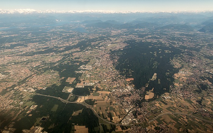 Provincia di Varese: Parco della Pineta di Appiano Gentile e Tradate, Autostrada A36 (unten) Lombardei