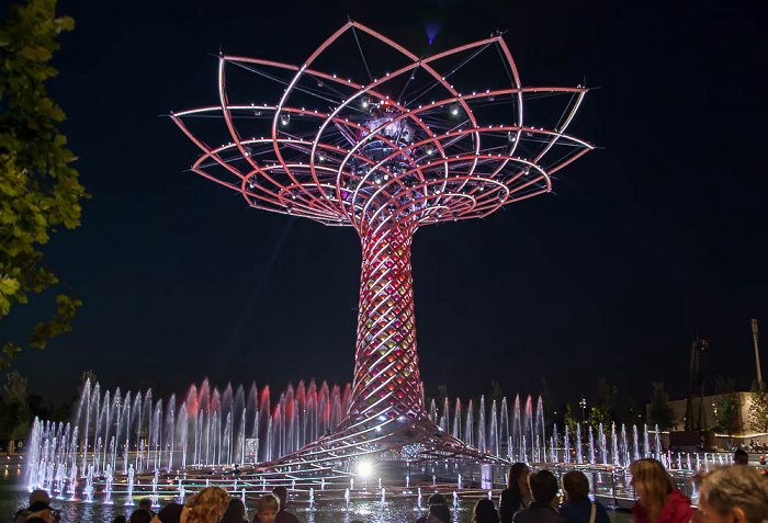 Mailand EXPO Milano 2015: Baum des Lebens (Tree of Life, Alvero della Vita) Baum des Lebens EXPO 2015