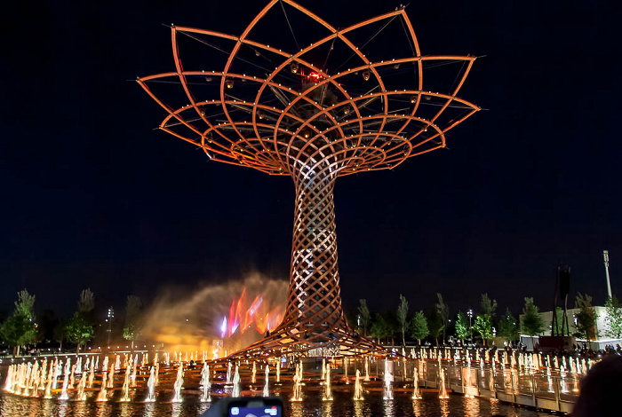 Mailand EXPO Milano 2015: Baum des Lebens (Tree of Life, Alvero della Vita) Baum des Lebens EXPO 2015