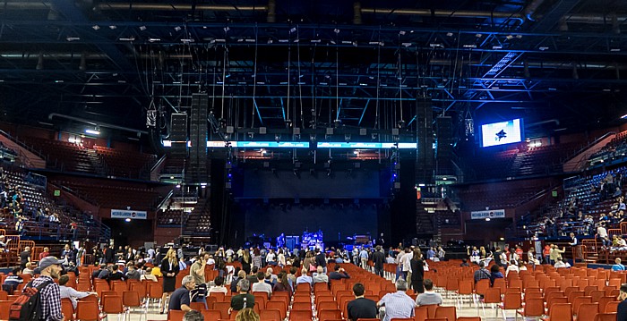Mediolanum Forum: Mark Knopfler Assago